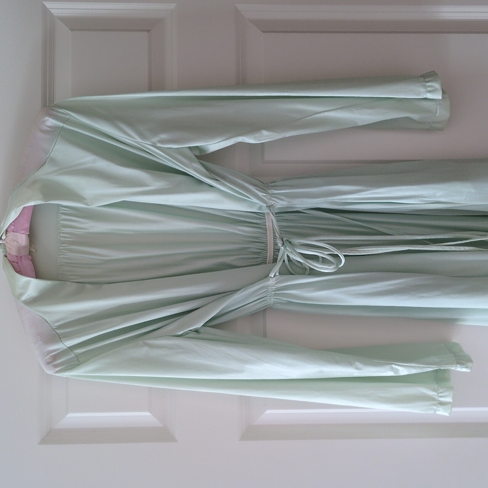 Miss Elaine robe pockets vintage union made USA long silky mint green